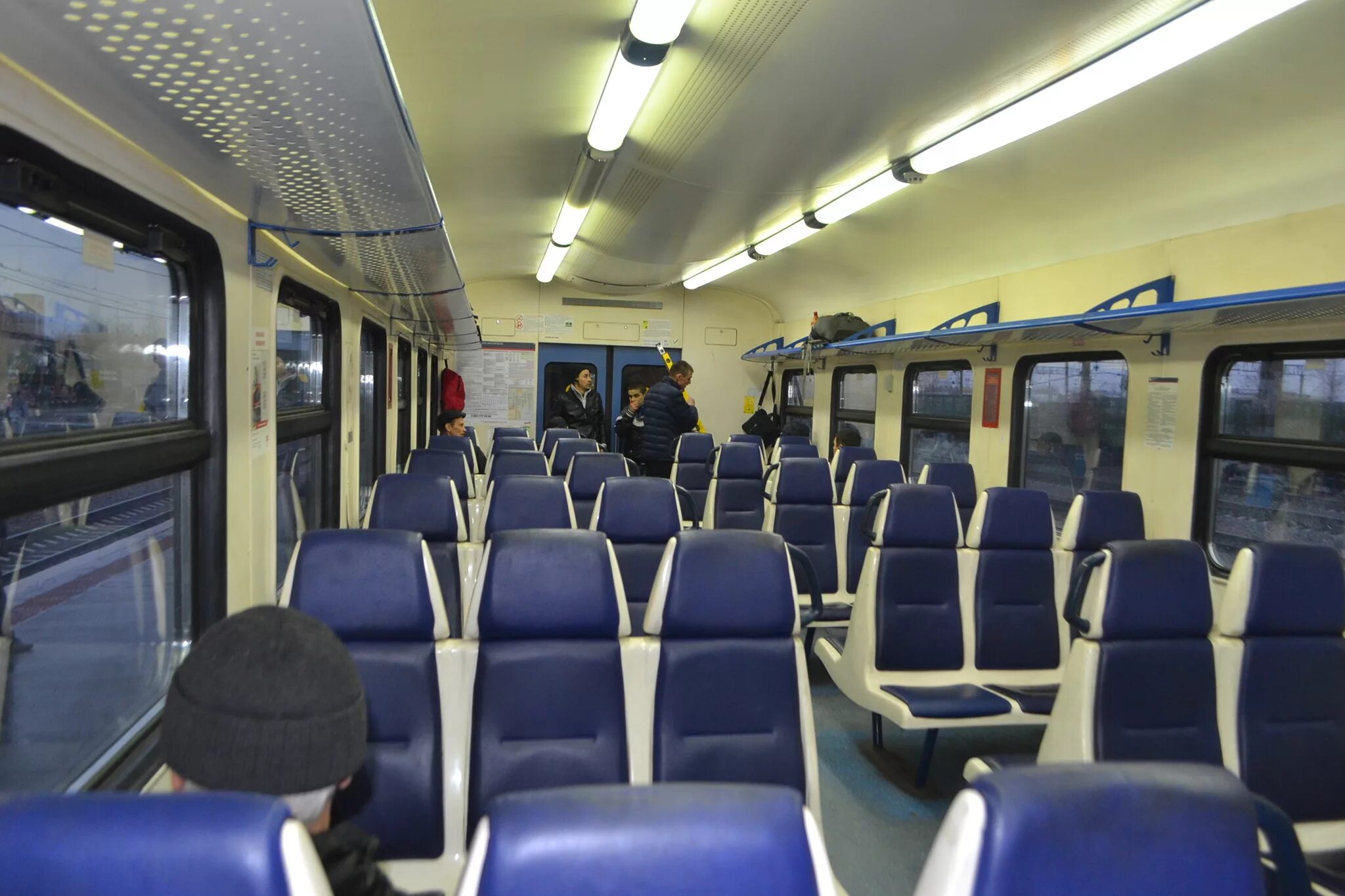 Электричка челябинск каменск уральский. 6306 электричка курган. Электричка далматово каменск уральский. Эд4м курган шадринск. Электричка каменск-уральский шадринск.