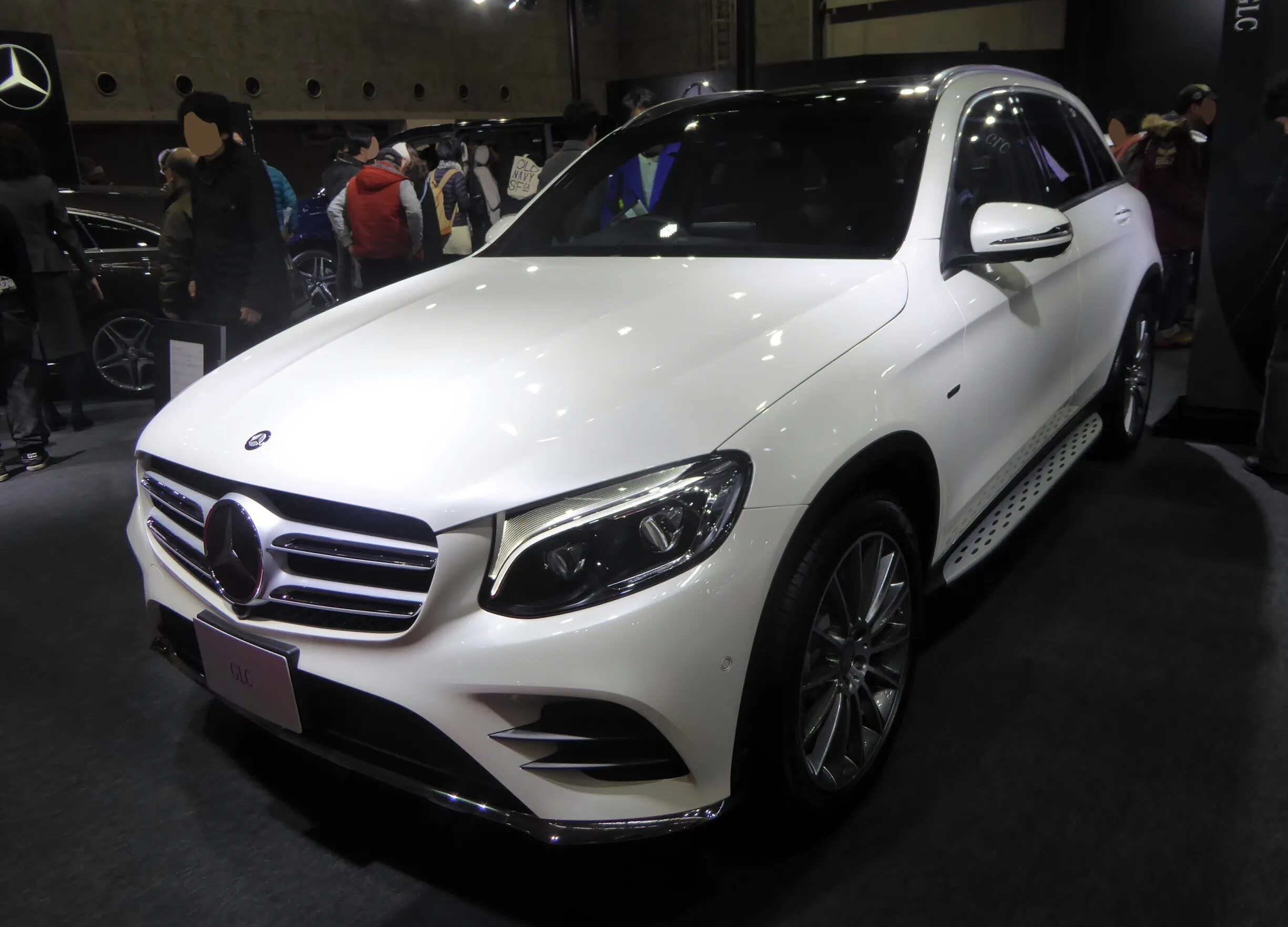 Машина за 3 миллиона рублей. Mercedes GLC 350e. Мерседес c9. Мерседес 3.3 2.2 новый. Мерседес GLC 250 каршеринг.