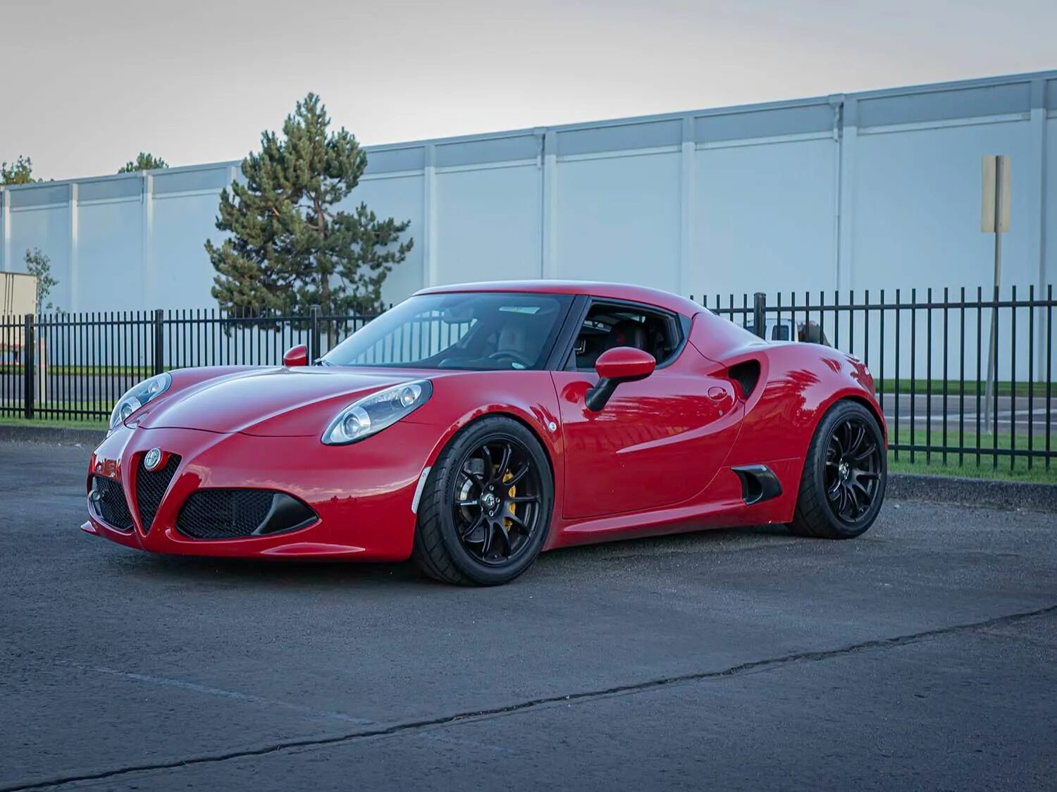 Alfa Romeo 4c. Alfa Romeo 4c 2021. Alfa Romeo 4c 2022. Альфа Ромео 4с 2021. Cada alfa romeo купить