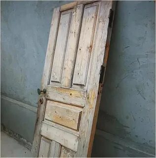 Замена старых дверей на новые