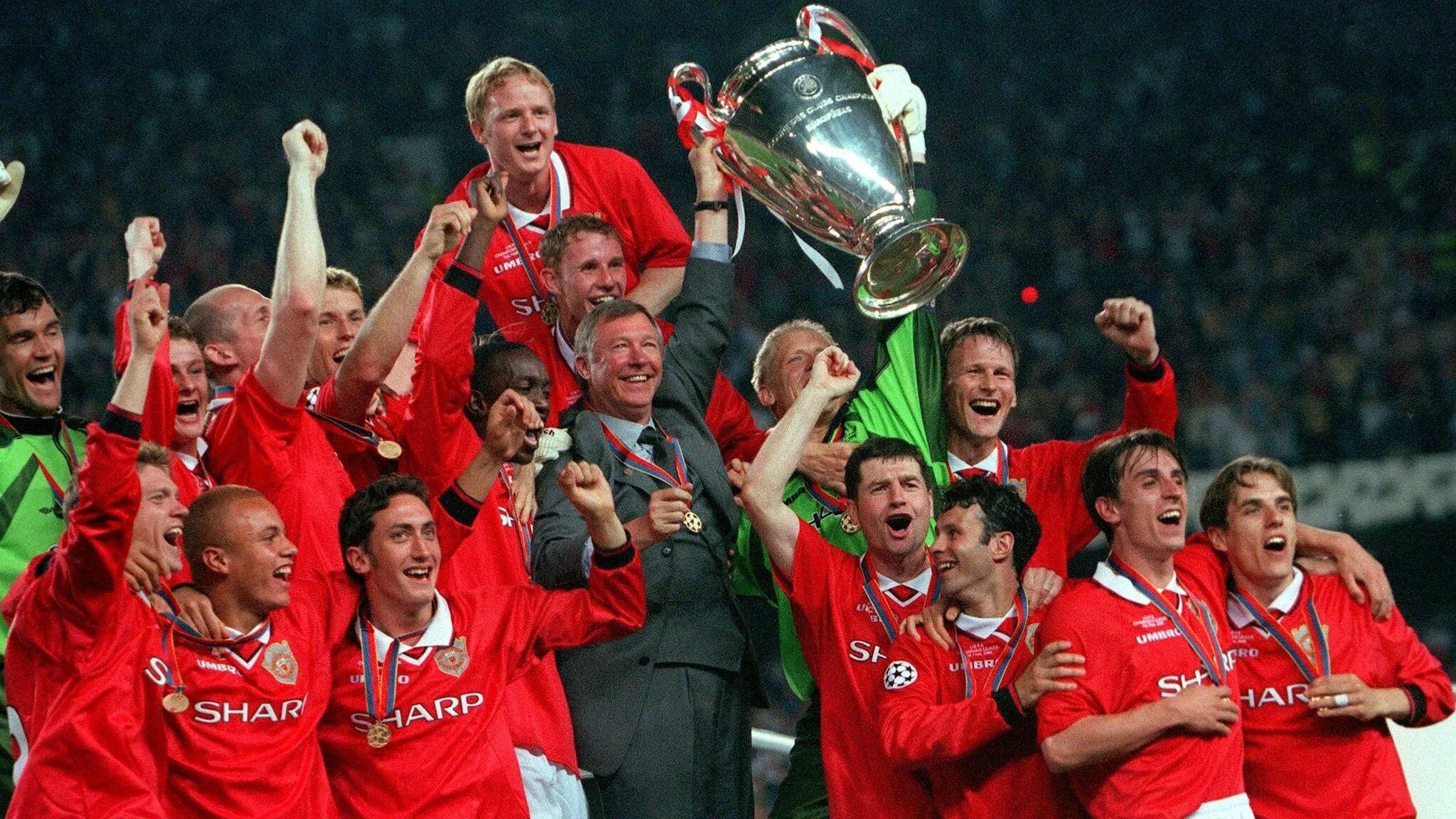 Рекордсмен уефа. Манчестер Юнайтед Бавария 1999. Финал Лиги чемпионов 1999 Манчестер Бавария. Манчестер Юнайтед 1999 ЛЧ.