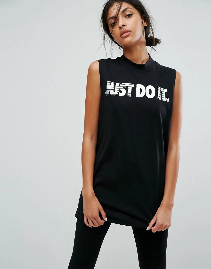 Спортивные длинные футболки. Майка just do it Nike женская ASOS. Топ майка найк just do it женская. Спортивные майка найк женская ASOS. Длинная футболка.