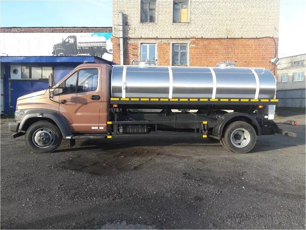 Газон цистерна. Газон цистерна. Молоковоз газон next v-4200 л. Газон цистерна. Газ-c41r13 next.