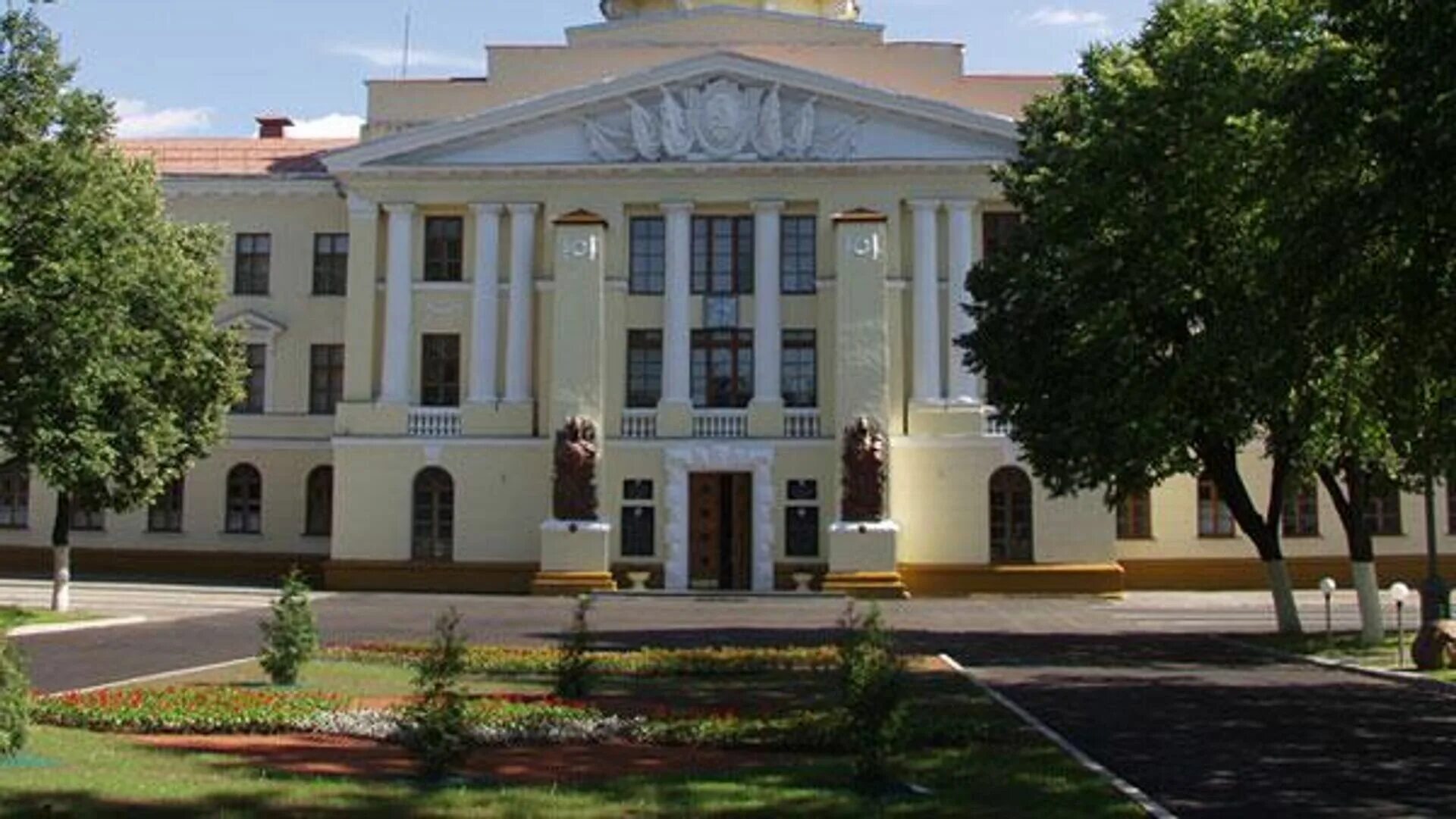 Академии рб