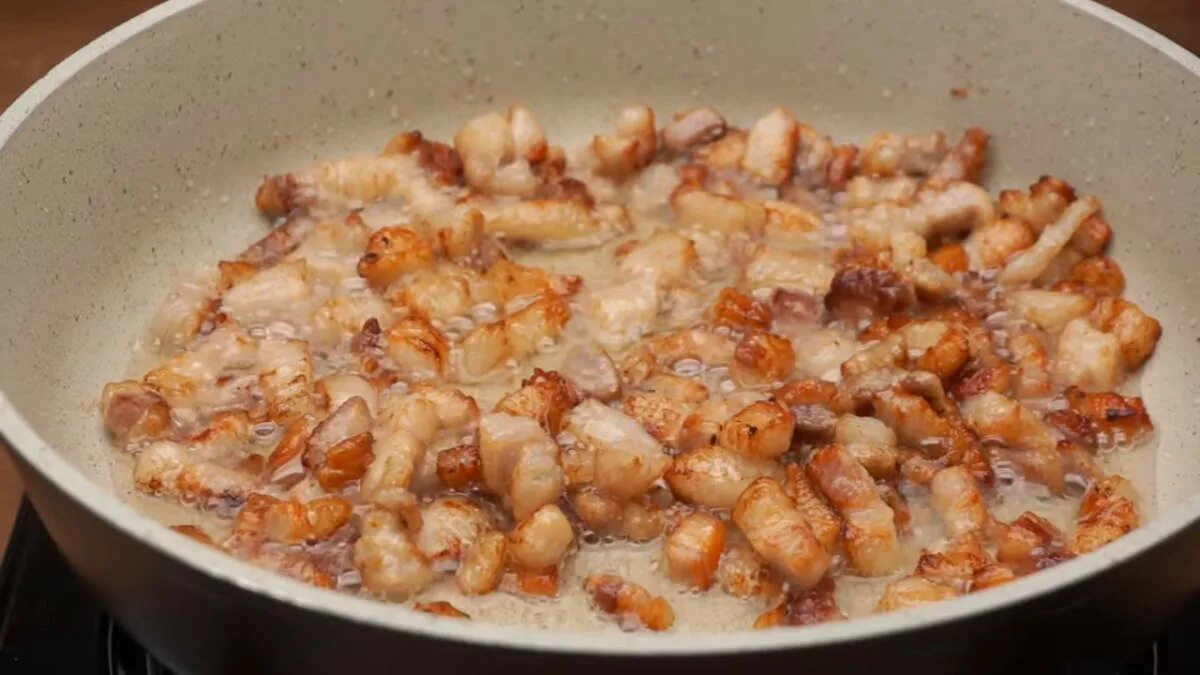 Перловка с грудинкой. Каша с грудинкой. Каша с грудинкой. Перловка с грудинкой. Каша с грудинкой.