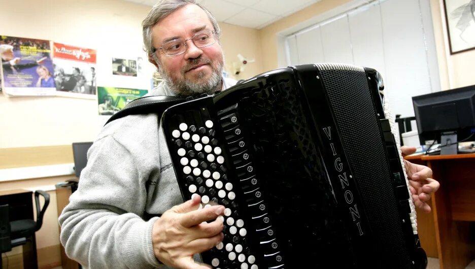 Вячеслав семенов баянист. Батыршин наиль валиевич. Композиторы баянисты. Деревягин владимир тверь. Вячеслав семёнов баян.