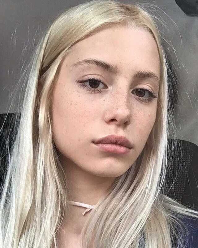 Анна михеева хофманита 2019. Анна михеева пацанки. Хофманита hofmannita биография. Аня михеева хофманита. Хофманита 2022.