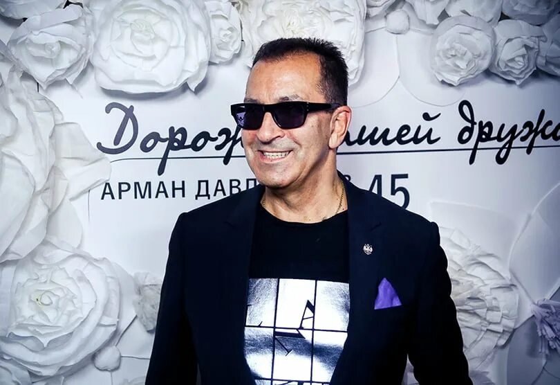 Сколько лет буйнову александру певцу 2025