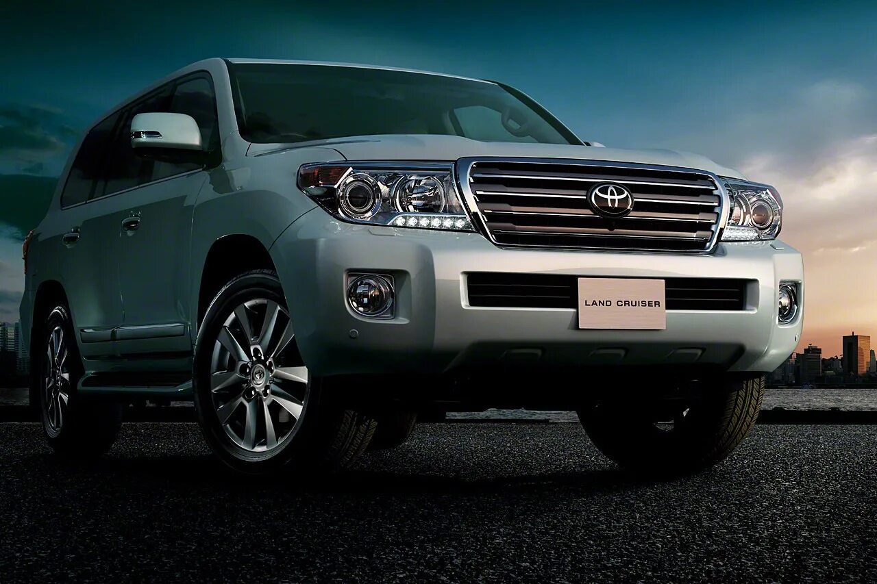 Запчасти toyota land cruiser. Кенгурятник toyota land cruiser 200. Запчасти toyota land cruiser. Запчасти toyota land cruiser. Рейлинги toyota land cruiser prado 150 серебро.