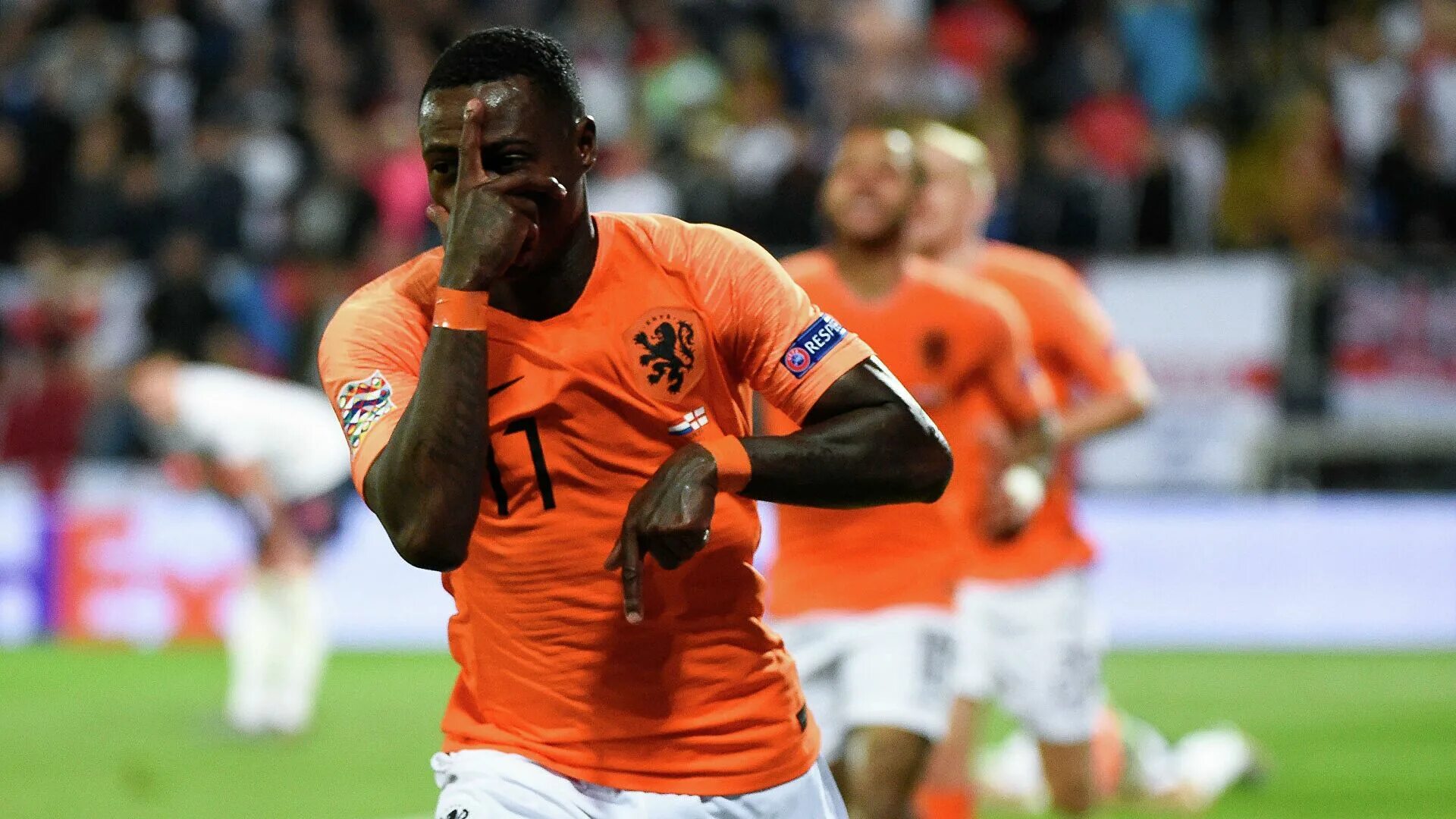 Промес и ван дейк. Квинси промес сборная нидерландов. Квинси промес сборная нидерландов. Квинси промес. Квинси промес сборная нидерландов.