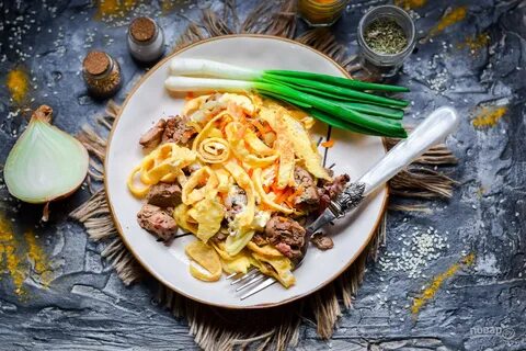 Салат с печенью и блинчиками