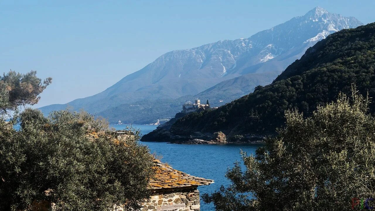 Афон греция богородица. Фон природа горы. Гора олимпус в греции. Горе в греции это. Халкидики гора афон.