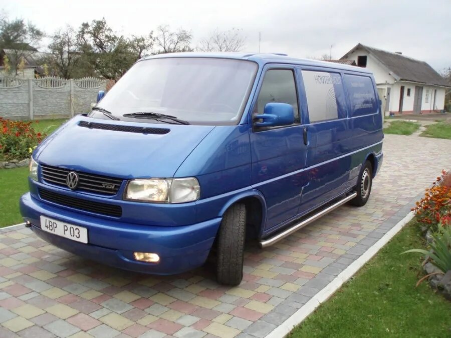 Стоимость т4. Фольксваген т4 2003. VW Transporter t4 2003. Фольксваген Транспортер 1997. Фольксваген Транспортер 2003 года.