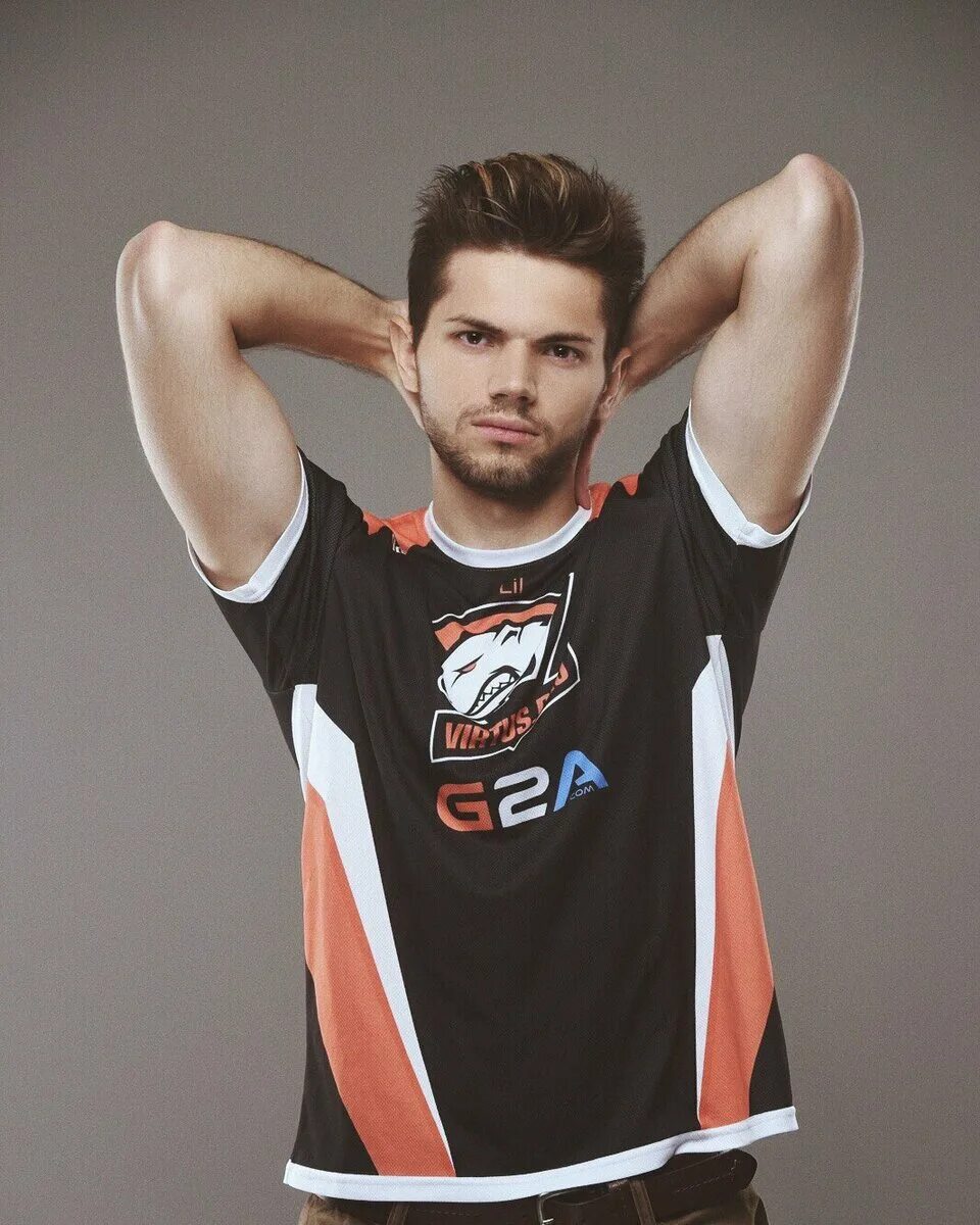 Lil me alone. Лил скрип dota 2. Lil me alone. Lil me alone. Lil дота.