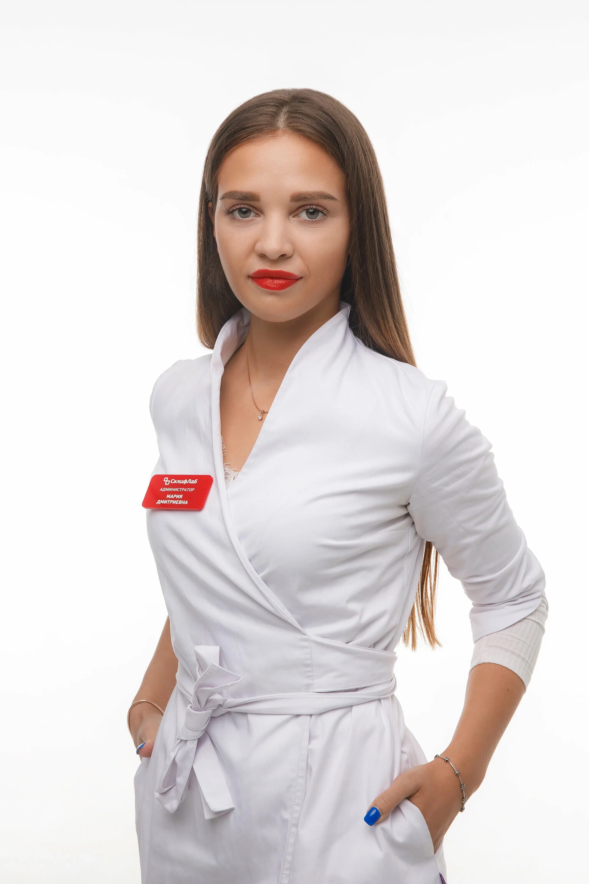 Администратор кафе. Профессия администратор. Алена касперская. Администратор ярославль. Оксана гурбанова.