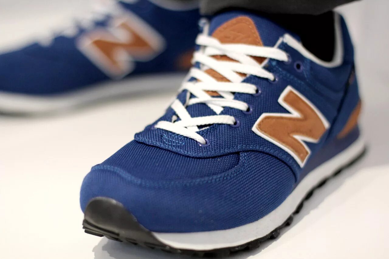 Шнуровка Нью бэланс 574. Кроссовки New Balance 574 шнуровка. Нью бэланс 574 шнуровка кроссовок баланс. Зашнуровать кроссовки New Balance. Шнуровка new balance