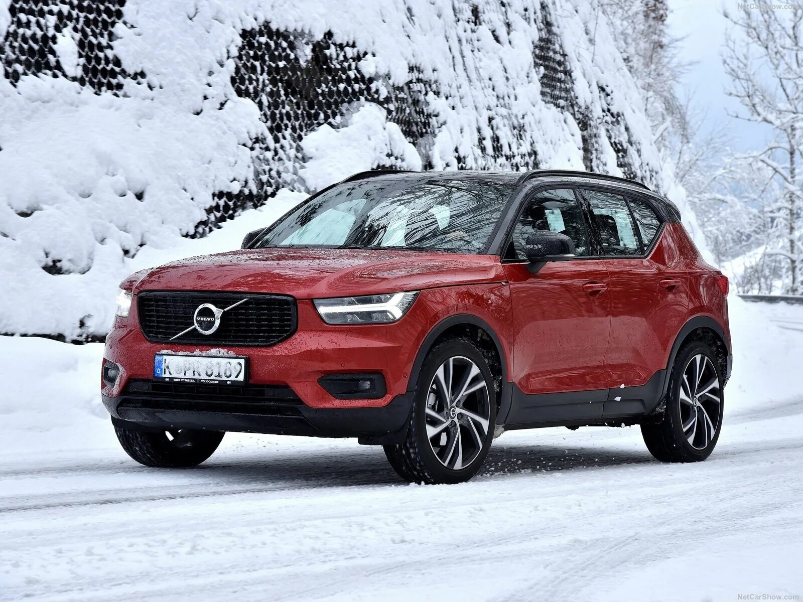 Сх 40. Volvo кроссовер xc40. Volvo паркетник xc40. Volvo 40 xc40. Вольво паркетник XC 40.