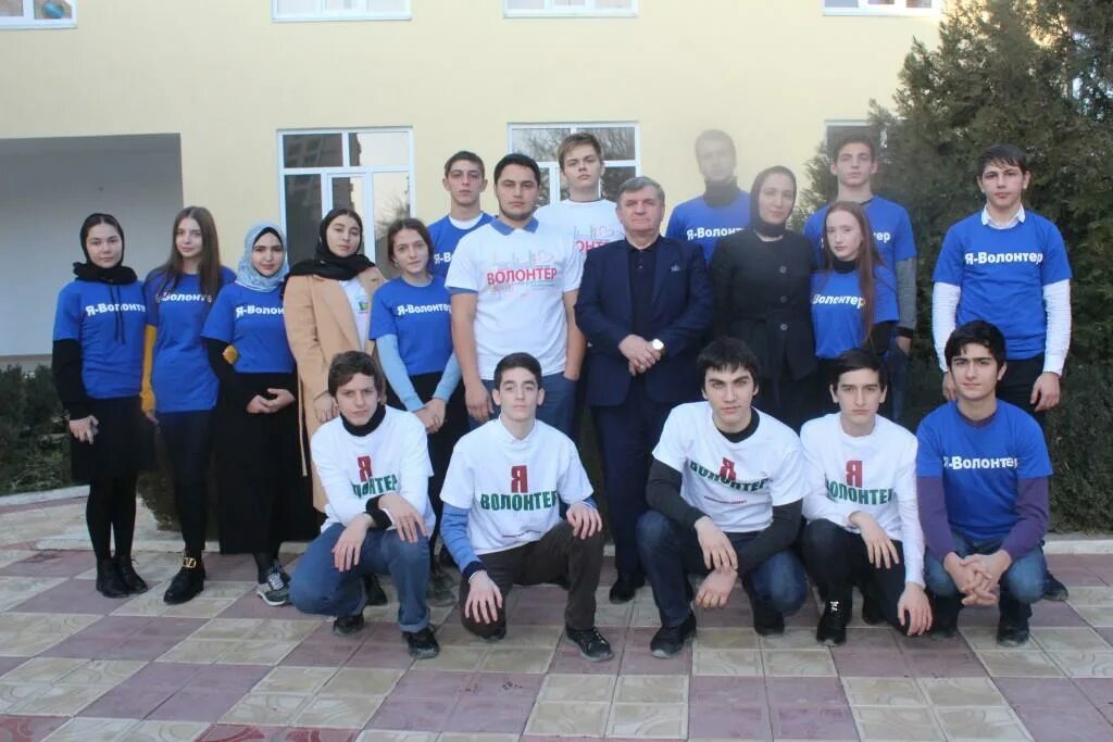 Университет хасавюрта. Дгу хасавюрт. Филиал дгу в хасавюрте. Дагестанский государственный университет филиал хасавюрт. Дгу хасавюрт преподаватели.