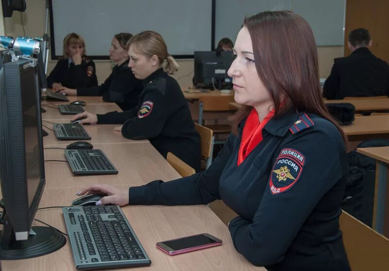 Приставы соревнуются казахстан. Судебные приставы сафоново. Уфссп уссурийск. Начальник приставов смоленска. Судебные приставы вручение уведомлений.
