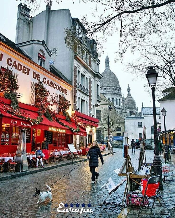 Франция площадь монмартр. Монмартр в париже. Квартал монмартр в париже. Франция париж монмартр. Район монмартр в париже на холме.