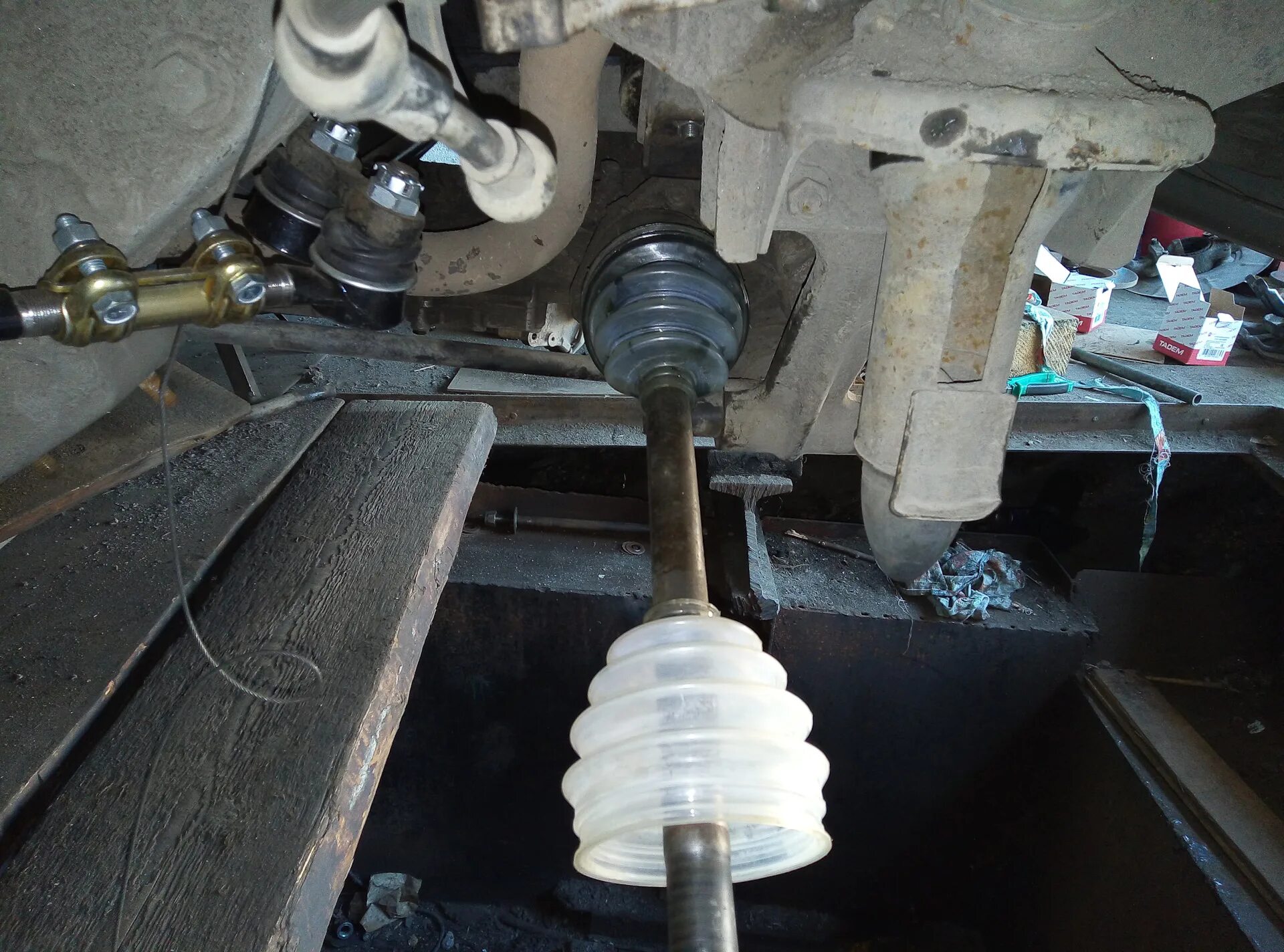 Шрус внутренний передний renault koleos. Шрус т31. Шрус т31. Замена пыльника внутреннего шруса ниссан х-трейл т31. Шрус т31.