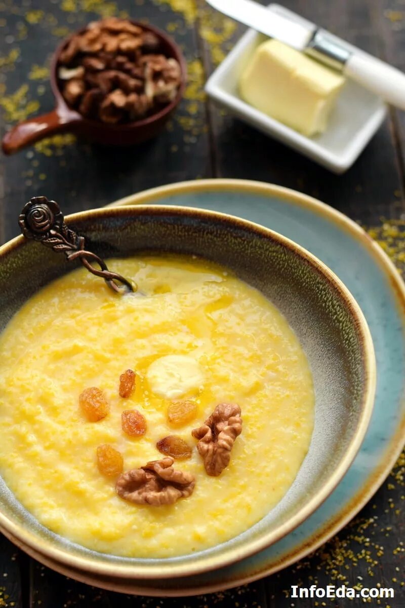 Кукурузная каша на плите рецепт. Каша из кукурузной крупы на молоке. Пропорции молочная кукурузная каша с молоком. Кукурузная каша на плите рецепт. Кукурузная каша полента.