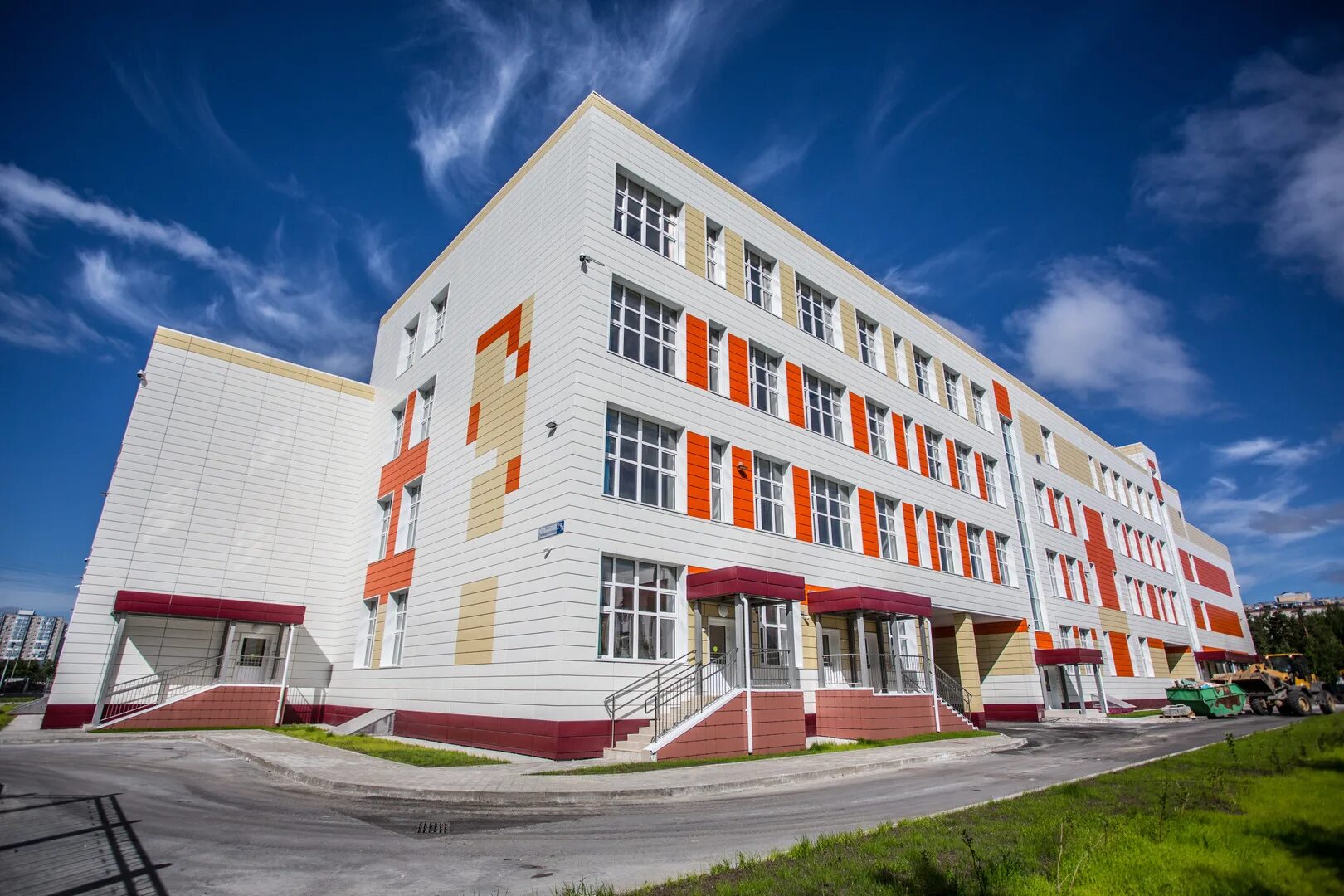 Микрорайон школы 22. Школа 22 сургут. 32 микрорайон сургут. новая школа в сургуте 32 микрорайон. 39 мкр школа сургут.
