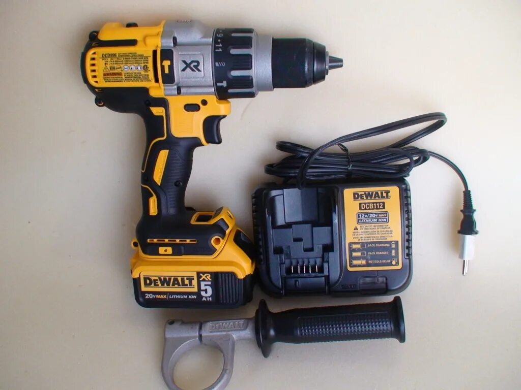 DEWALT DCD 991. Шуруповерт DEWALT 21v. Шурупаверт девольт для Ледо бура. DEWALT dcb112 шуруповерт.