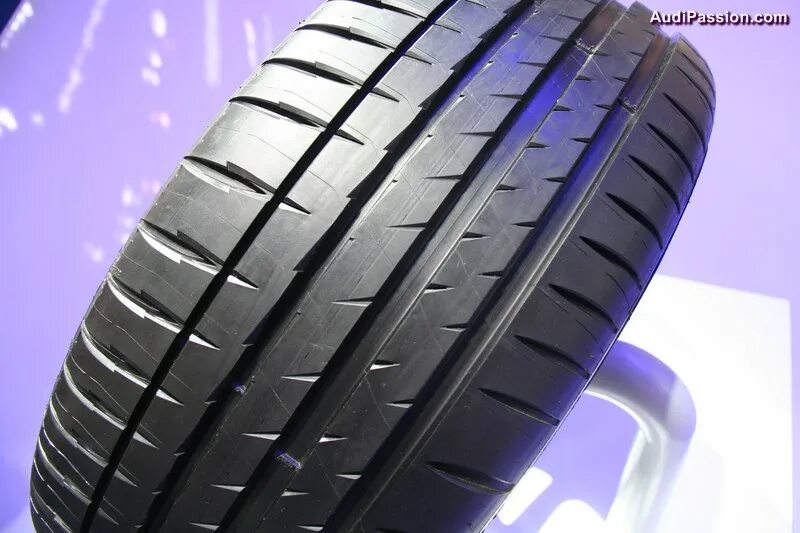 Michelin Pilot Sport 4. Michelin Pilot Sport 5. Michelin Pilot Sport 4 SUV 275/40 r21. Michelin Pilot Sport 5 225 50 17. Michelin pilot sport 4 suv r19