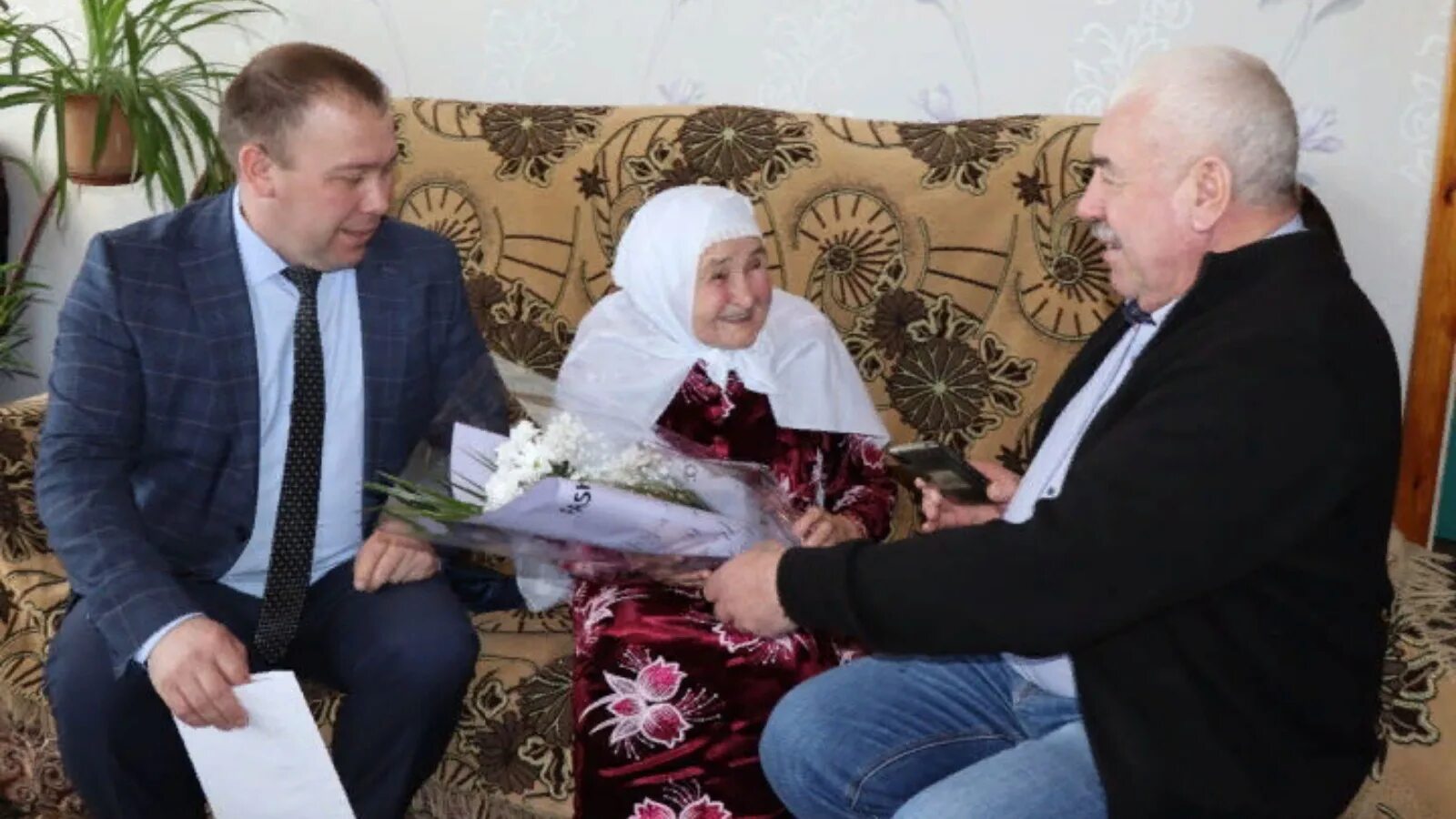 Району исполнилось лет