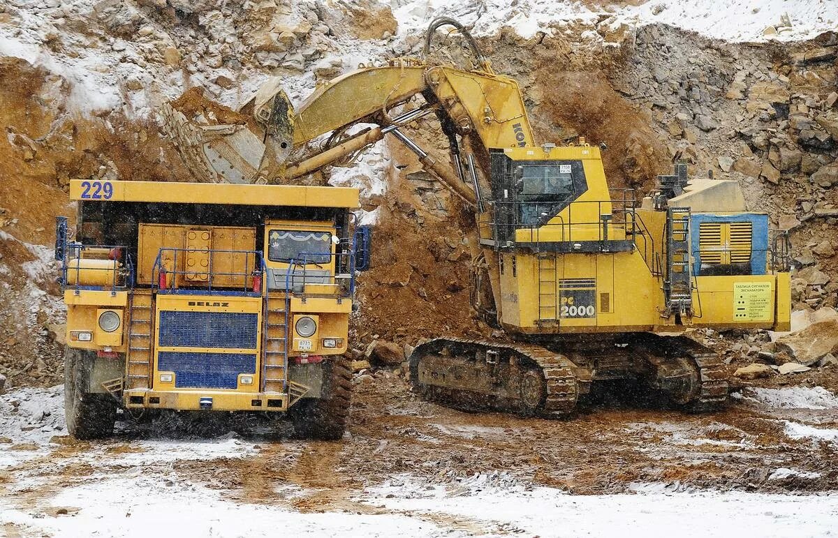 Драга 250 прииск дражный. Саха голд майнинг алдан. Драга якутия саха. Куранах месторождение якутия. Саха голд майнинг.