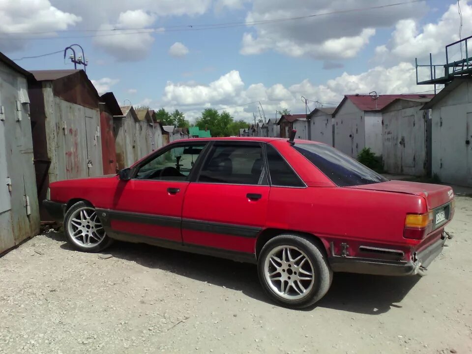 Audi 100 drive2. Ауди 100 акула. Ауди 100с3 золотая. Разварки ауди 100. Ауди 100 в 45 кузове на 17 дисках.