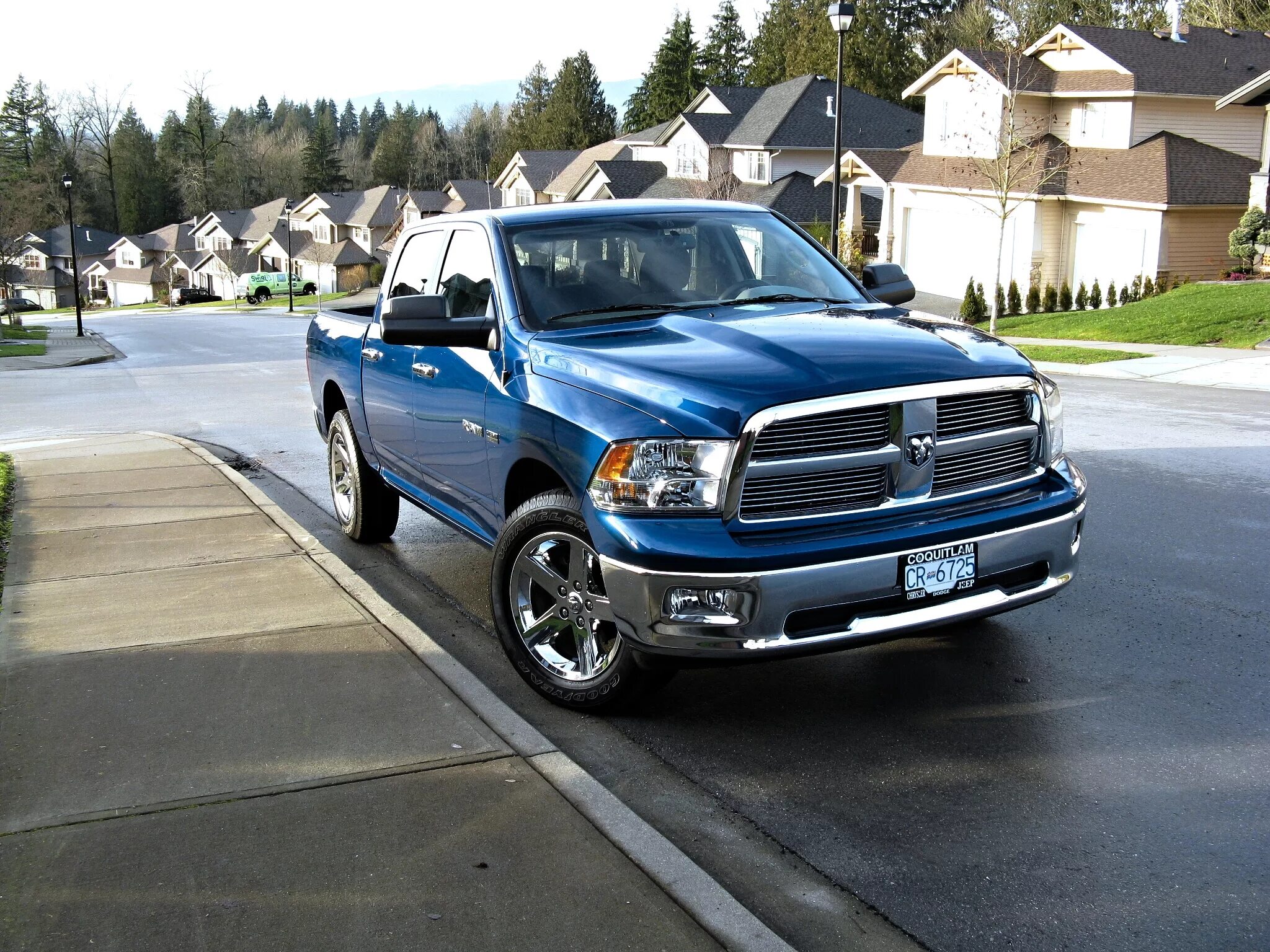 Ram 1500 расход. Dodge ram 1500. dodge ram 1500 laramie. dodge ram pickup 1500. dodge ram 1500 crew cab.
