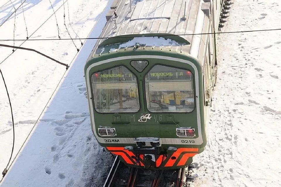 эр2-1001. станция курундус. электричка курундус новосибирск главный. станции электричек новосибирск на карте. электропоезд новосибирск курундус.