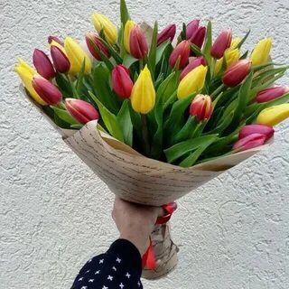Домашний букет тюльпанов