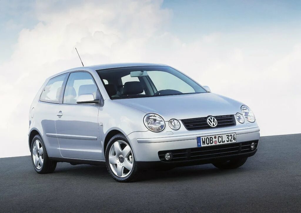 Купить поло 1.4. Volkswagen Polo 2001 1.4 3 поколение. Volkswagen Polo 2001 Hatchback. Volkswagen Polo хэтчбек 2001. Фольксваген поло 4 поколения.