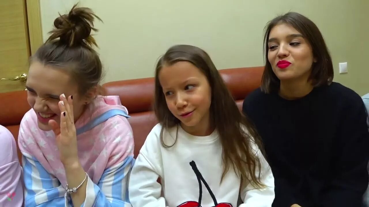 Вики шоу 1 сентября. Группа open kids с вики шоу.