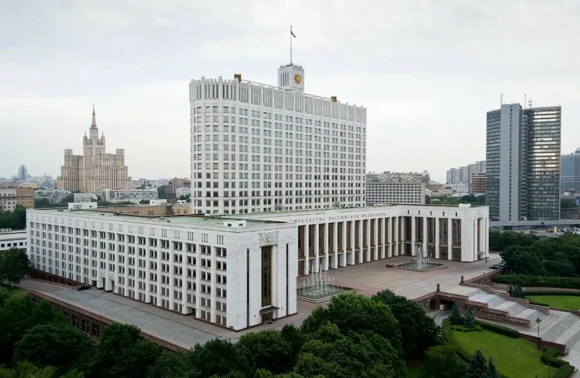 Здание находится в ведении. Белый дом правительства в москве. белый дом (здание правительства рф в москве). архитектор д.н. чечулин. белый дом/ дом правительства рф (москва, 1960-е-1970-е). здание правительства рф в москве.