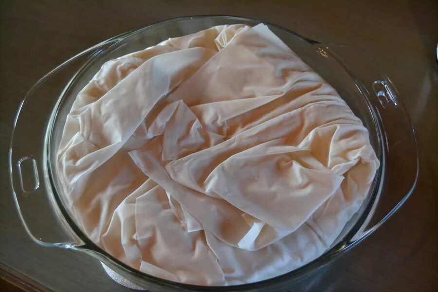 Тесто фило пирог. Открытый пирог из теста фило. Вытяжное тесто. Вытяжное тесто фило.