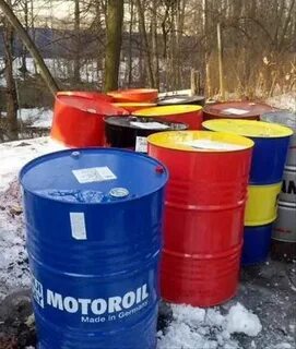 Пустая металлическая бочка 200 литров