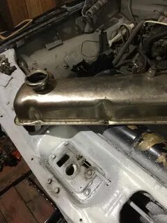 Клапанная крышка газ