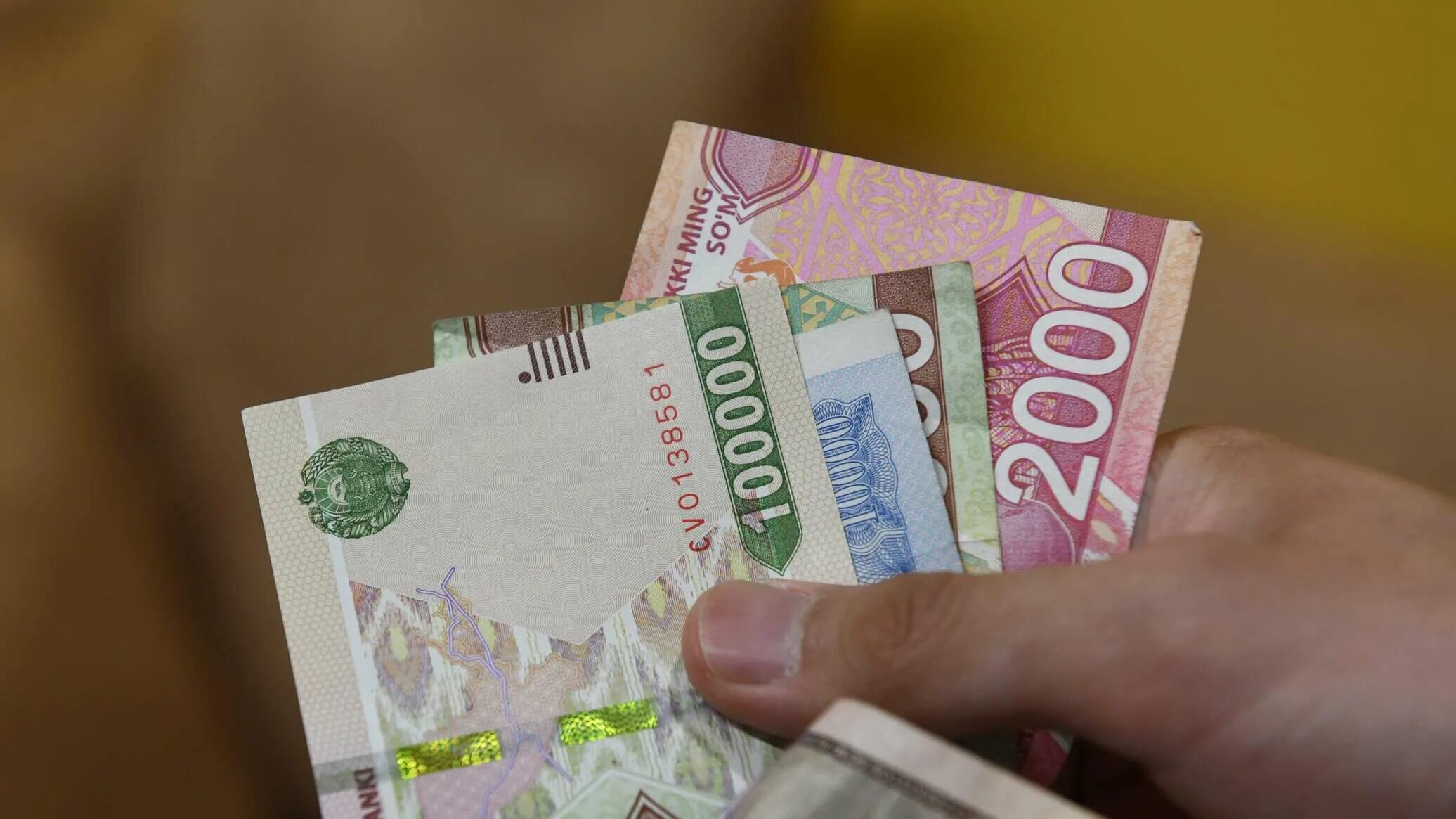 1 млн сум. Деньги узбекистана. денежные купюры узбекистана. узбекский сум. узбекские деньги 1000000.