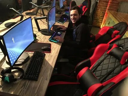 Cyber lounge