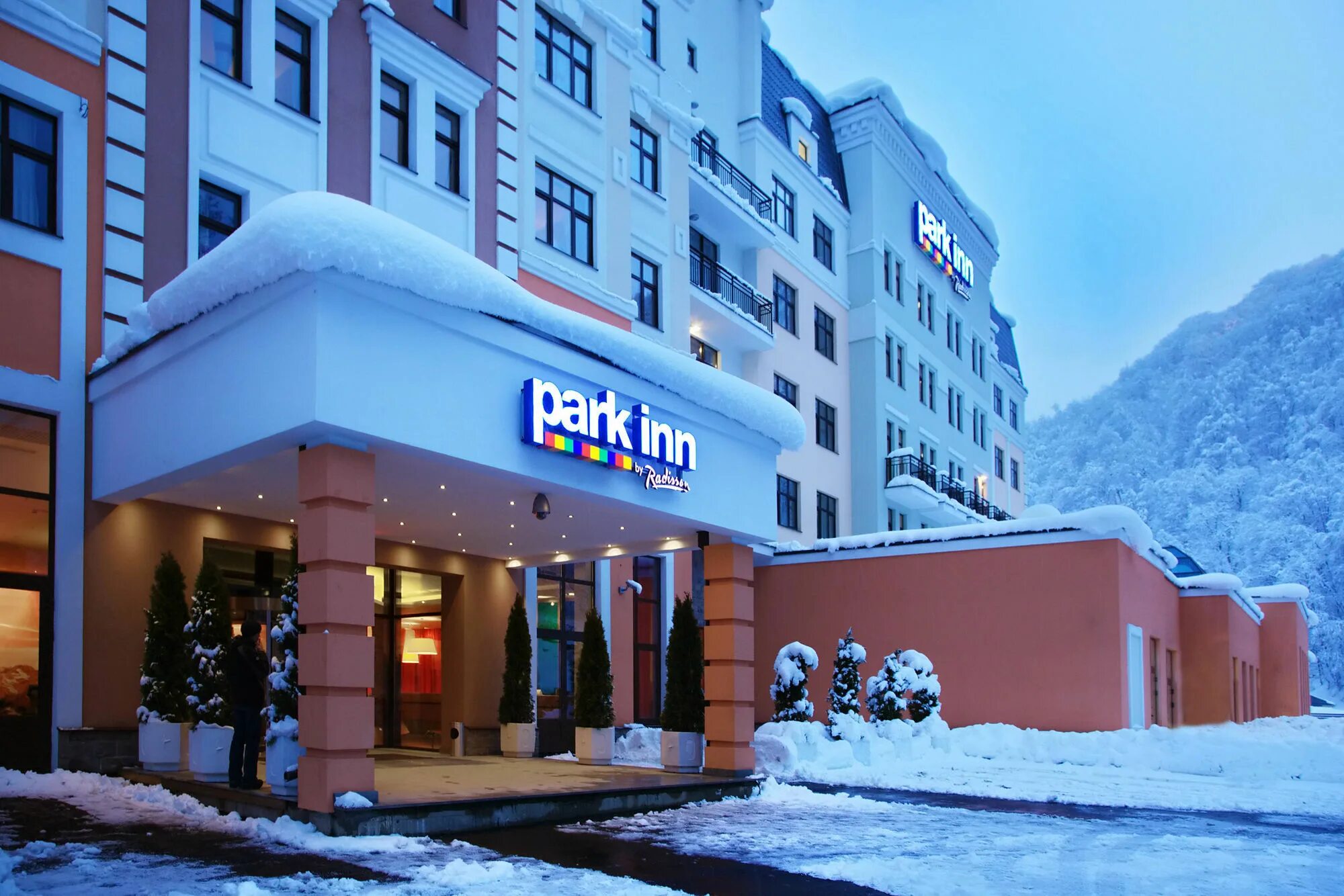 Parking by radisson rosa khutor. Отель park inn by radisson rosa khutor 4*.
