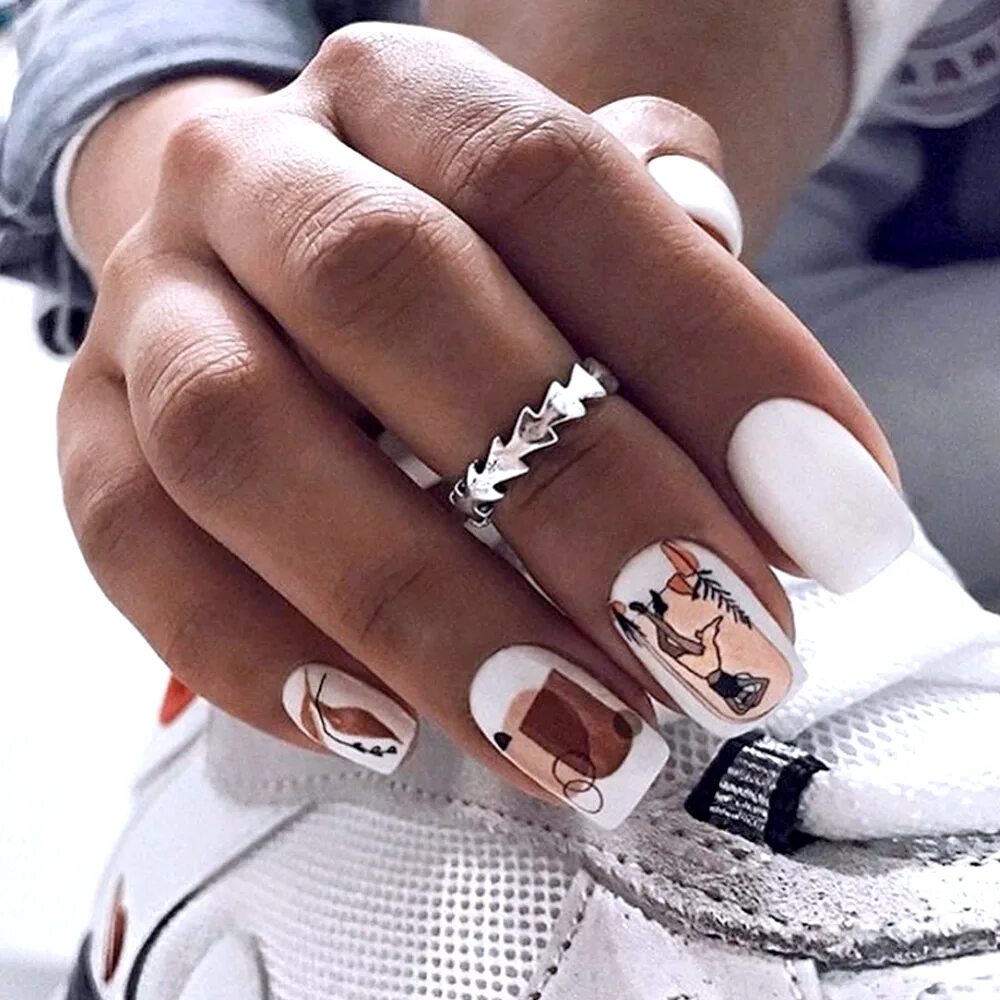 Маникюр на острые ногти. Длинные ногти 2024 тренд. Стильные ногти. Красивые ногти. Длинные ногти 2024 тренд.