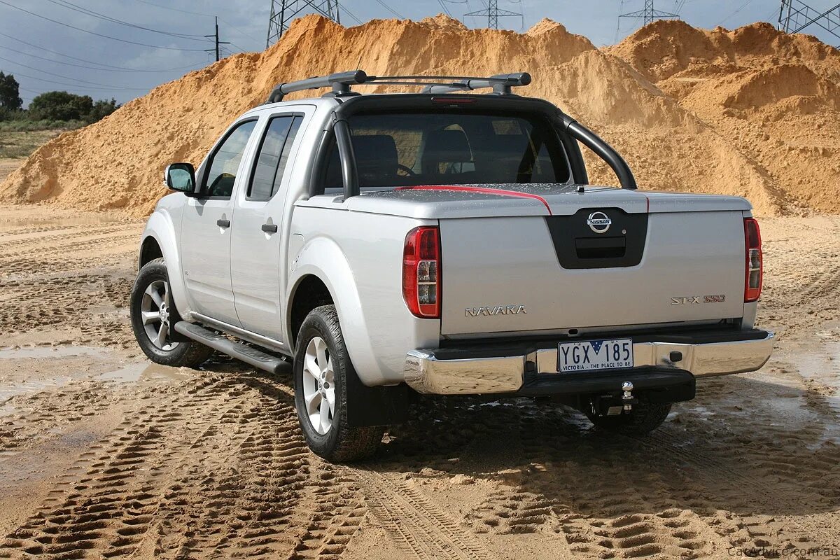 Полный привод навара. Nissan Navara. Ниссан Навара STX 550. Nissan Navara 200ц. P2297 Nissan Navara.