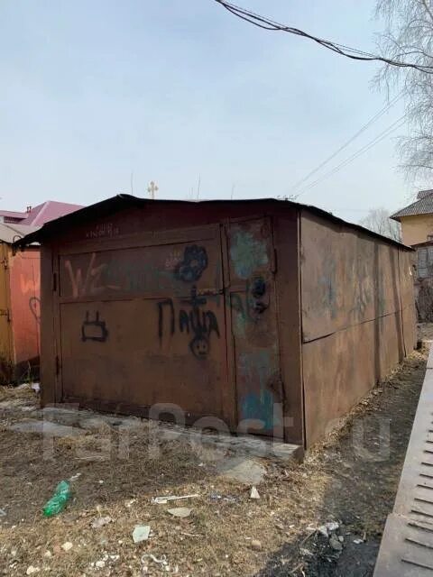 Крыша кооперативного гаража. Гаражи нефтяник в ярославле. Гаражи южный хабаровск. Малиновского 42 хабаровск. Гск 378 хабаровск.