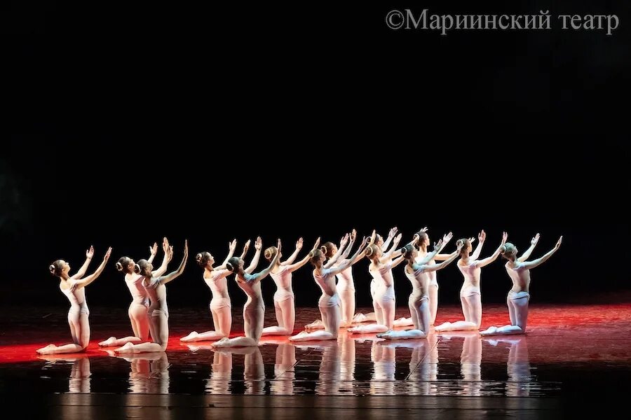 Приморская сцена мариинского театра. Федра жар птица. Федра жар птица. Балет приморской сцены. Жар-птица балет хоровод царевен.