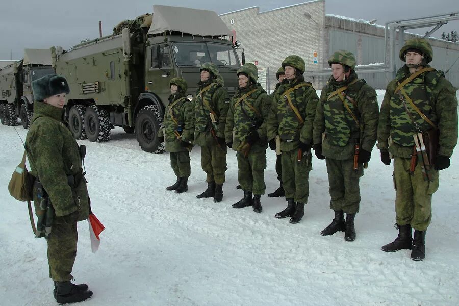 В связи с военной операцией. БТР 27 ОМСБР. Воинская часть вс РФ. Мотострелковые части. Солдат вс РФ.