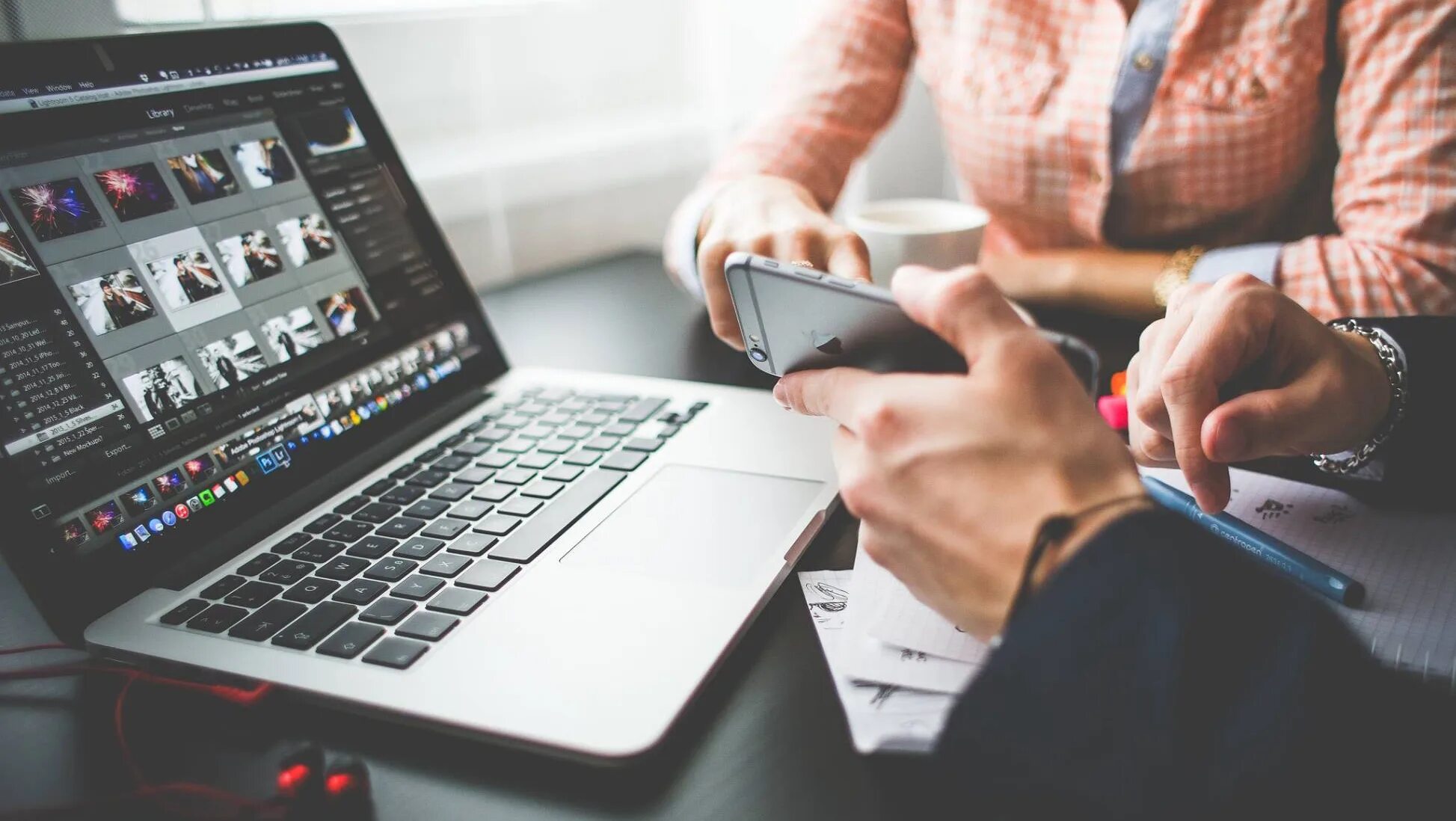 Your designer. Современные it технологии. Дизайнер интерфейсов. Графический дизайнер. Интернет маркетолог.